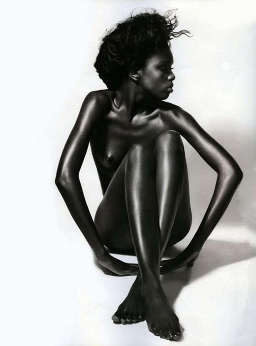 Leomie Anderson Naked (5 Photos) .