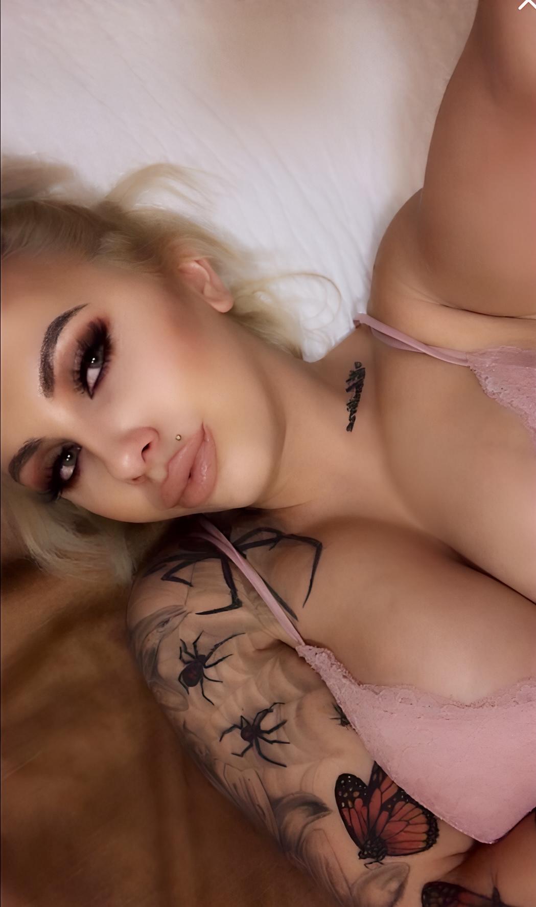 Kali.Habibti Nude OnlyFans Leaks 9