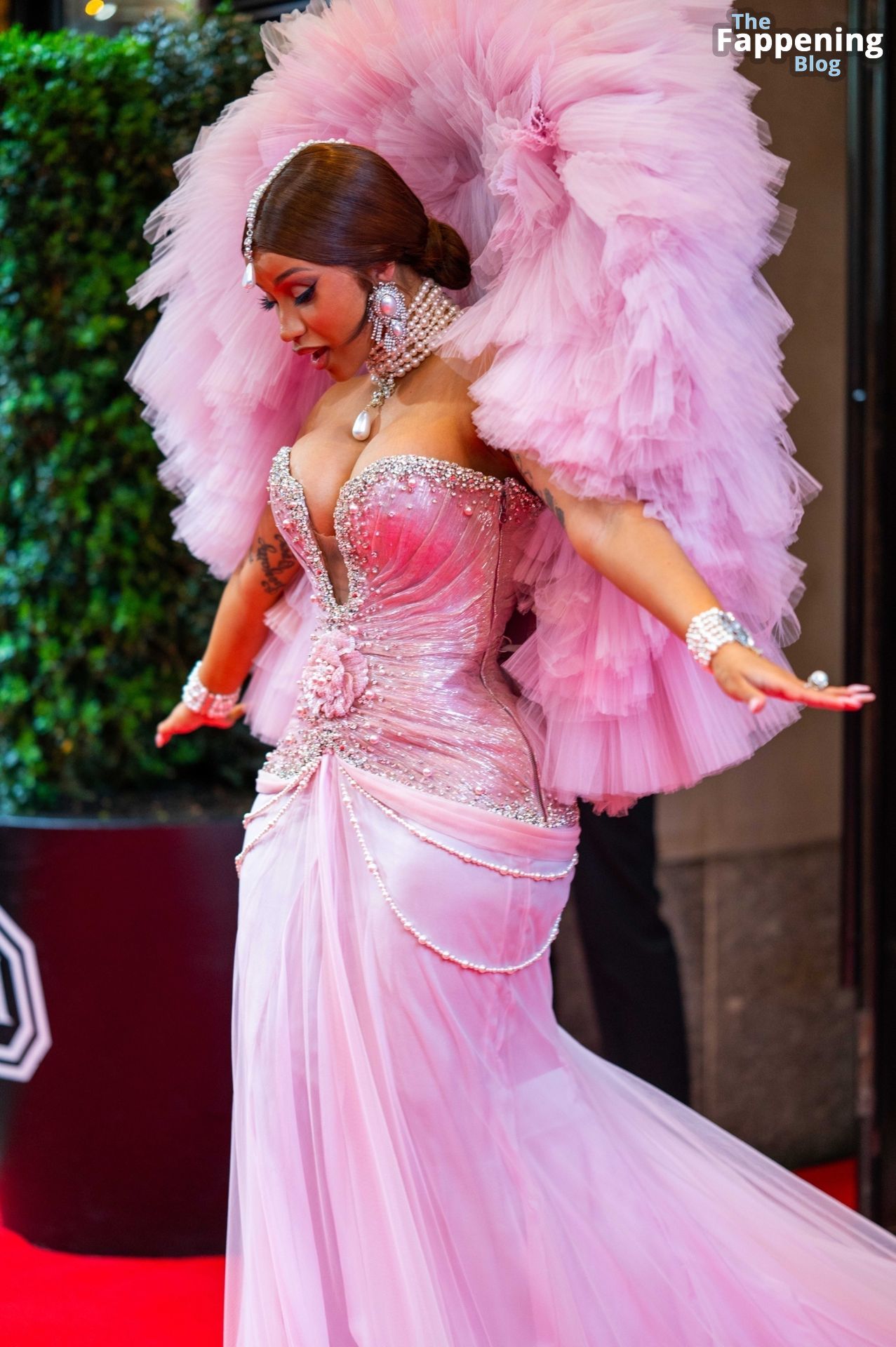Cardi B Shows Off Her Big Boobs Leaving The Mark Hotel In New York 67 Photos ͡° ͜ʖ ͡ 