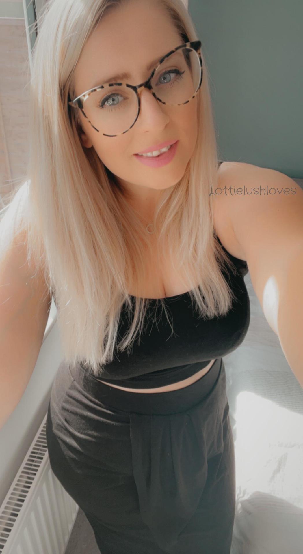 lottielushloves Nude OnlyFans Leaks 19