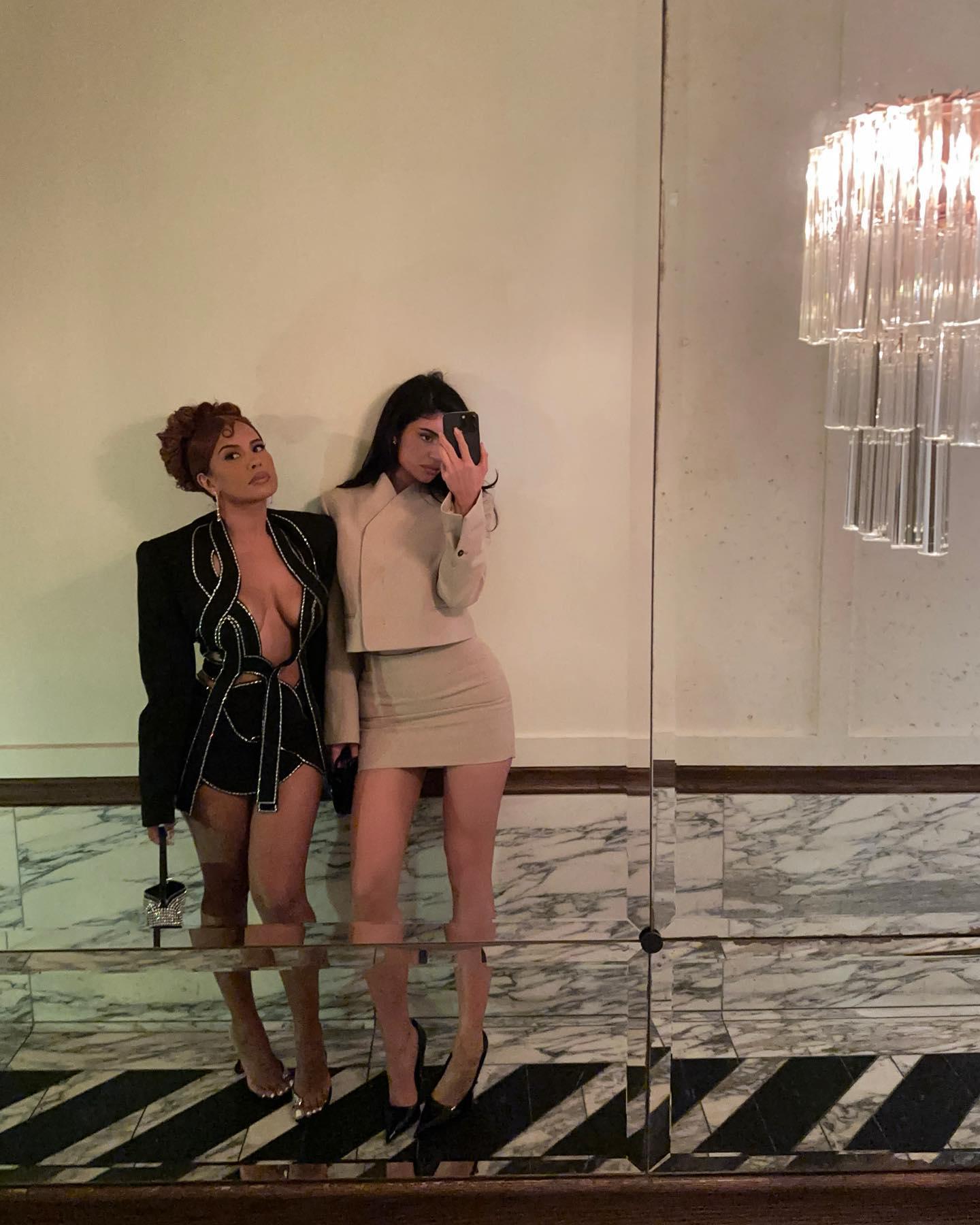 Kylie Jenner / kyliejenner.2 Nude OnlyFans Leaks 2