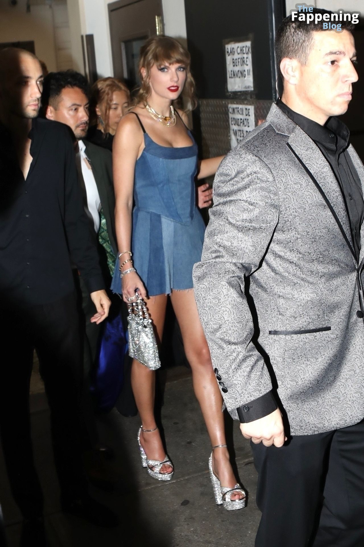 Taylor Swift Flaunts Her Sexy Legs And Cleavage Exiting The Ned Nomad Mtv Vmas After Party 32