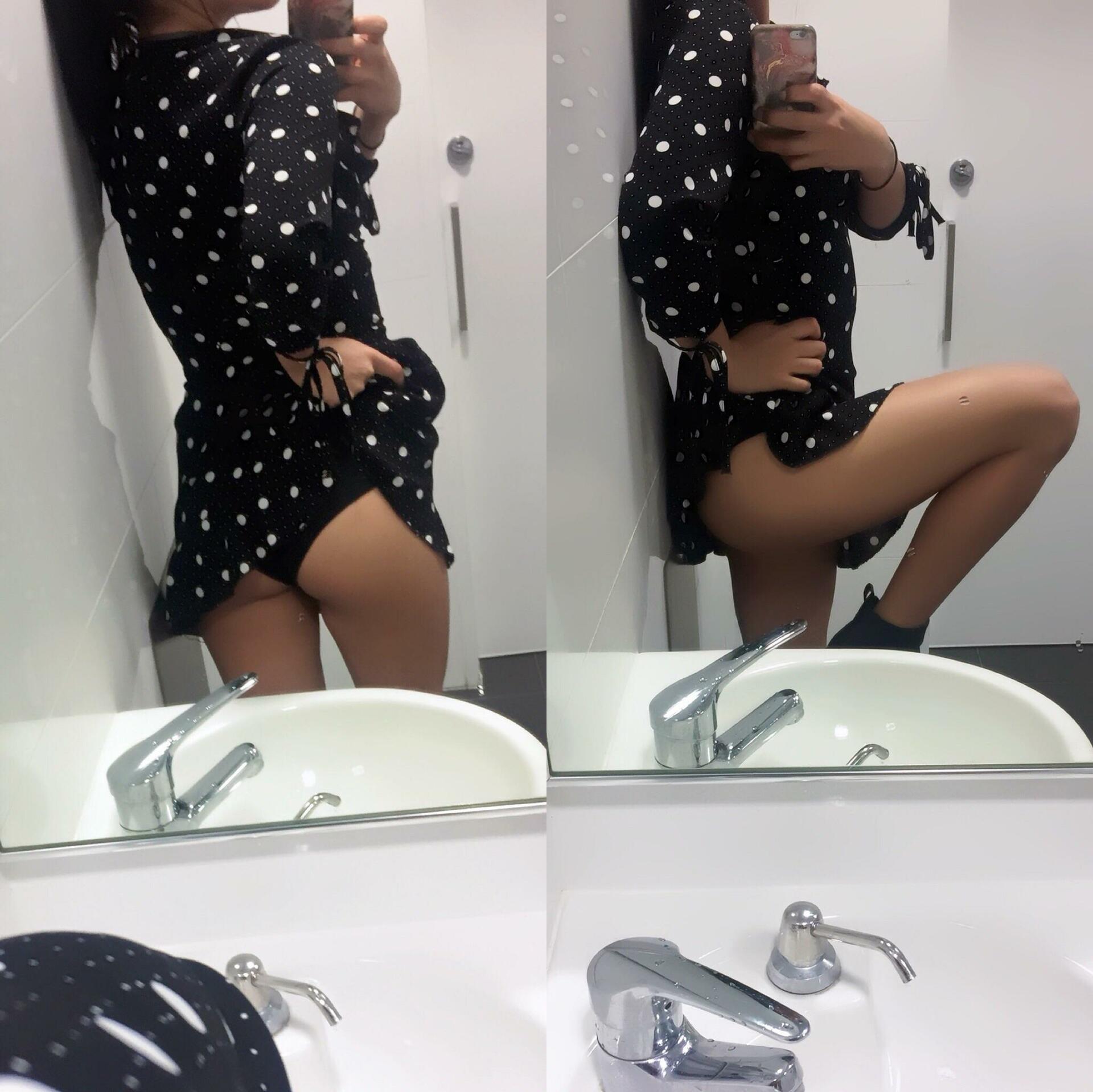 ItsMeli / itsmemelii Nude OnlyFans Leaks 16