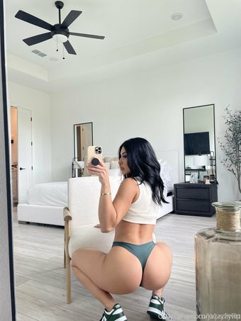 Jazmin Pineda Nude Leaks OnlyFans Photo 1