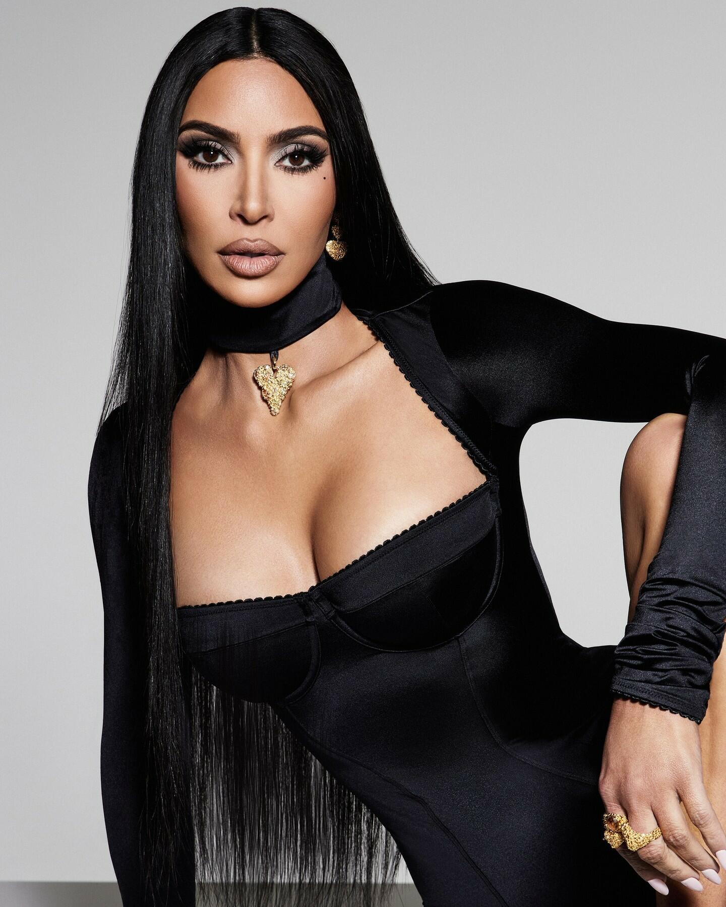 Kim Kardashian / kimkadarshian Nude OnlyFans Leaks 1