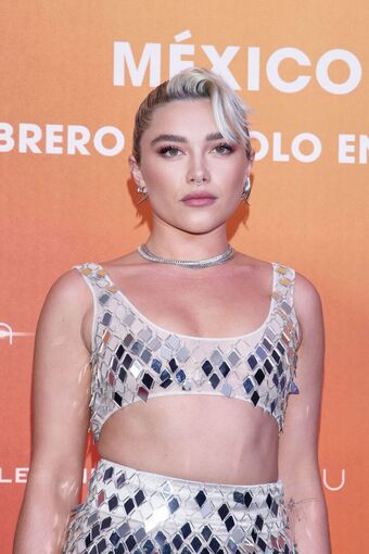 Florence Pugh Nude Leaks OnlyFans Photo 156