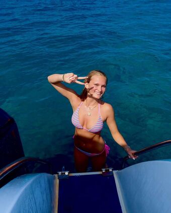 Lily Torrence Nude Leaks OnlyFans Photo 14