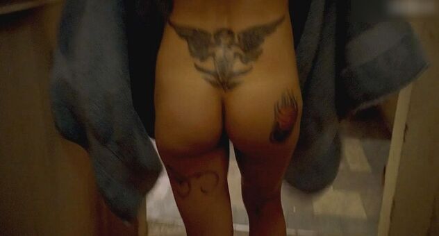 Sarah Shahi Nude Leaks OnlyFans Photo 30