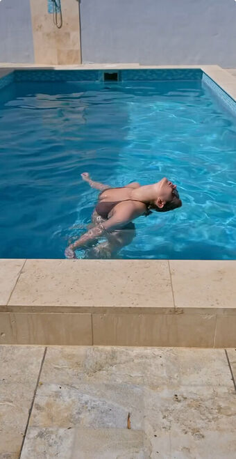 Taylor Stepaniuk Nude Leaks OnlyFans Photo 22