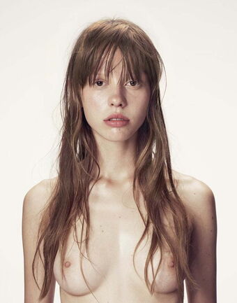 Mia Goth Nude Leaks OnlyFans Photo 12