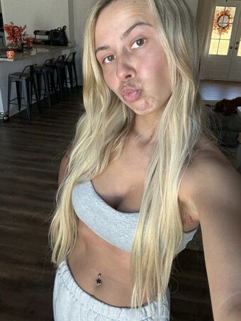 Leah Remini Nude Leaks OnlyFans Photo 109