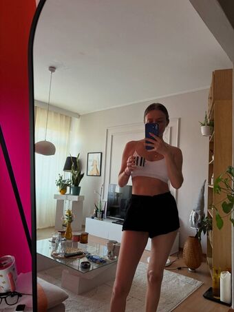 Ecem Karavus Nude Leaks OnlyFans Photo 17