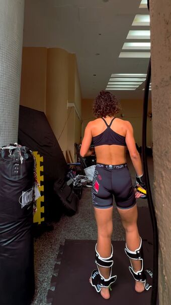 Alice Carvalho Nude Leaks OnlyFans Photo 10