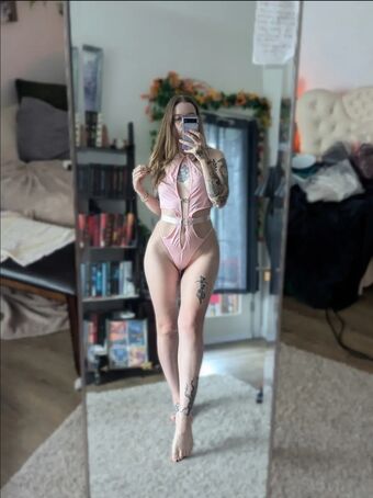 Alildore Nude Leaks OnlyFans Photo 17