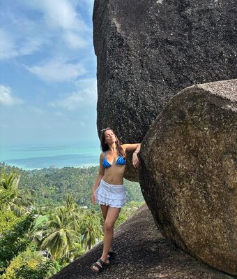 Bella James Nude Leaks OnlyFans Photo 31