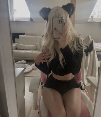 Bnniesxo Nude Leaks OnlyFans Photo 28