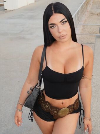 Carla Alvarez Nude Leaks OnlyFans Photo 6