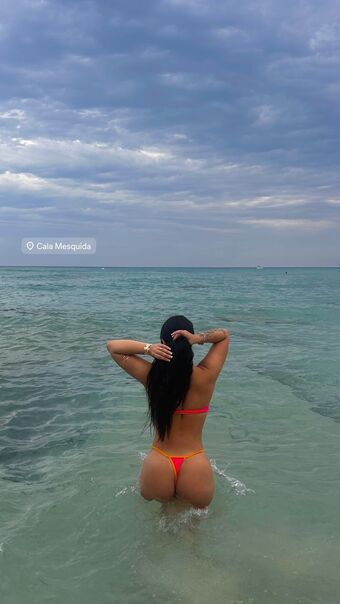 Carla Alvarez Nude Leaks OnlyFans Photo 4