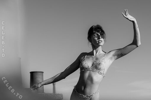 Charlotte Sidonie Nude Leaks OnlyFans Photo 16