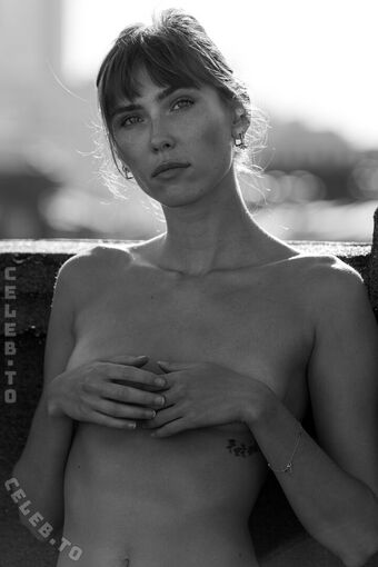 Charlotte Sidonie Nude Leaks OnlyFans Photo 14