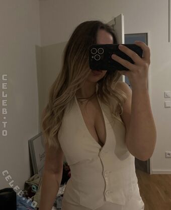 cutieemilia Nude Leaks OnlyFans Photo 53