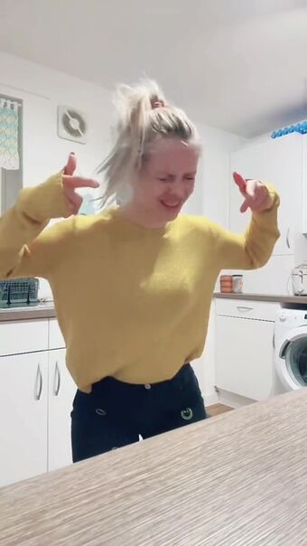 SmileyDani158 Nude Leaks OnlyFans Photo 450