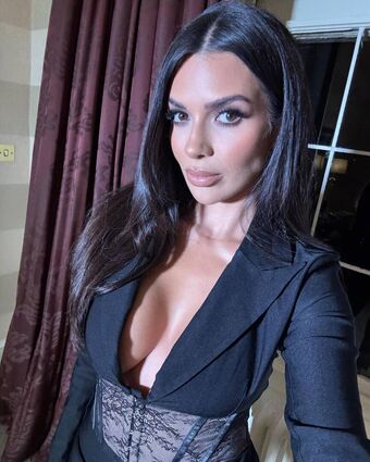 Ekin-Su Nude Leaks OnlyFans Photo 6