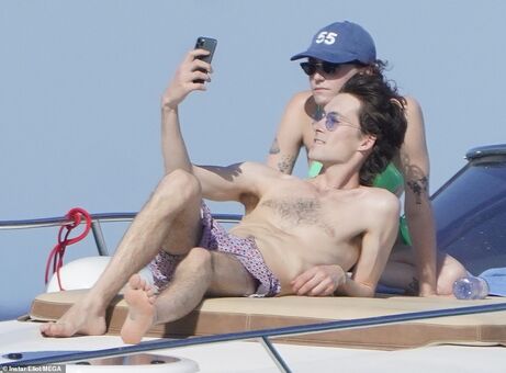 Ella Emhoff Nude Leaks OnlyFans Photo 17