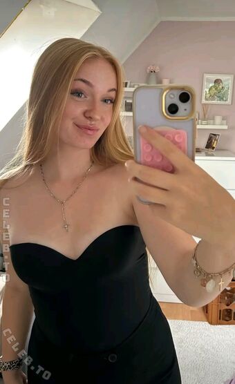 enna_we Nude Leaks OnlyFans Photo 1