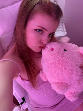 Evelynn Nude Leaks OnlyFans Photo 36