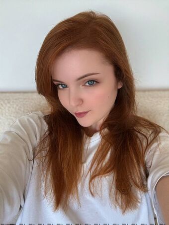 Evelynn Nude Leaks OnlyFans Photo 35