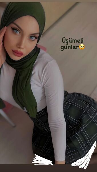 sariikubraa Nude Leaks OnlyFans Photo 20