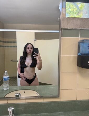 Kaylaxeinah Nude Leaks OnlyFans Photo 34