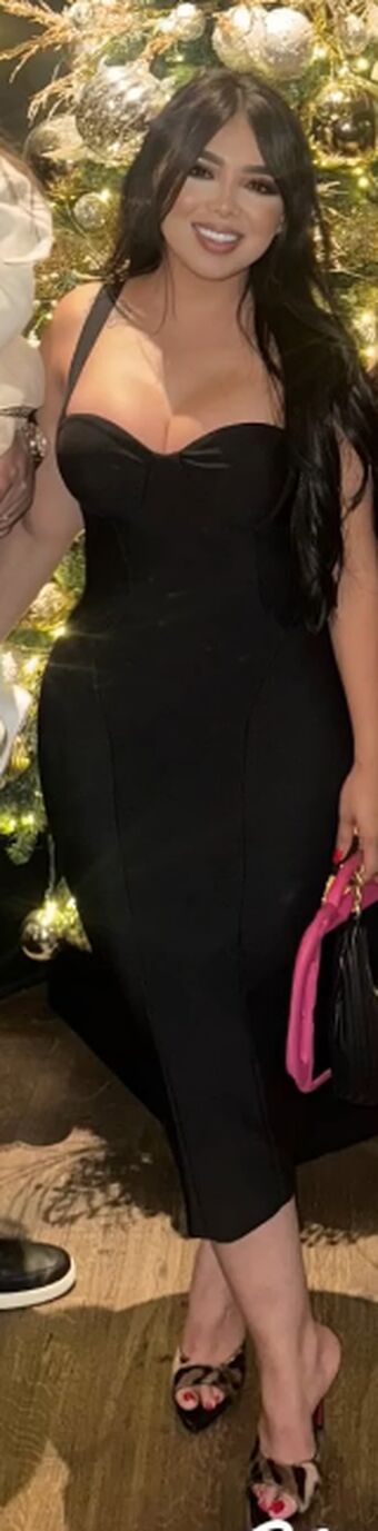 Lau Guzman Nude Leaks OnlyFans Photo 10