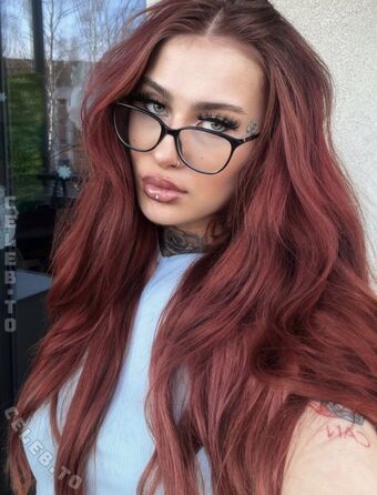 Lea Sophies Riks Nude Leaks OnlyFans Photo 2