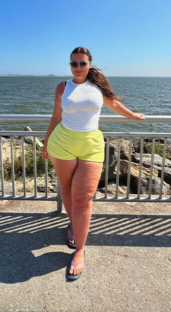 Lejneziri Nude Leaks OnlyFans Photo 2