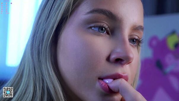 LipsWithSmileOnThem Nude Leaks OnlyFans Photo 6