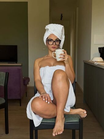 Marynency Bonaventura Nude Leaks OnlyFans Photo 7