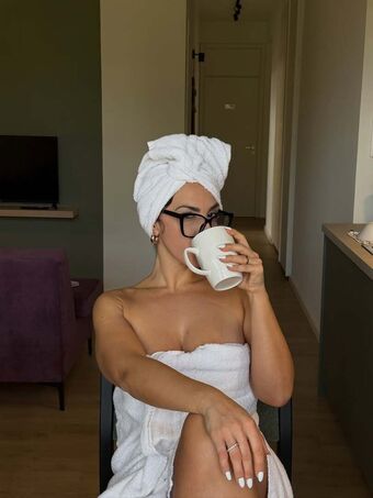 Marynency Bonaventura Nude Leaks OnlyFans Photo 8