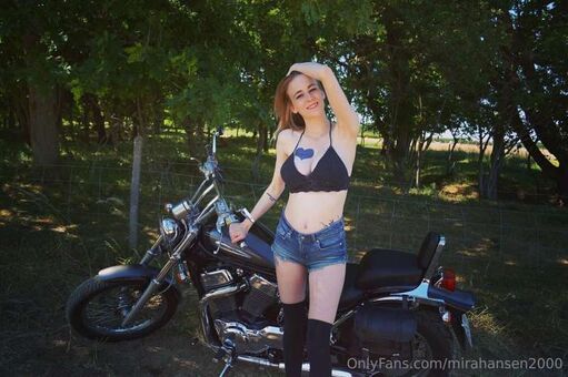 Mira Hansen Nude Leaks OnlyFans Photo 3