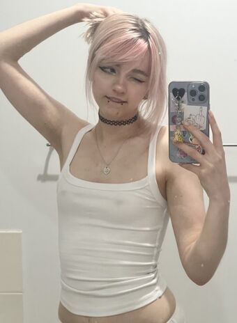 Pawiimiina Nude Leaks OnlyFans Photo 3