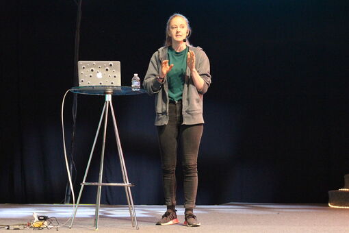 Simone Giertz Nude Leaks OnlyFans Photo 45