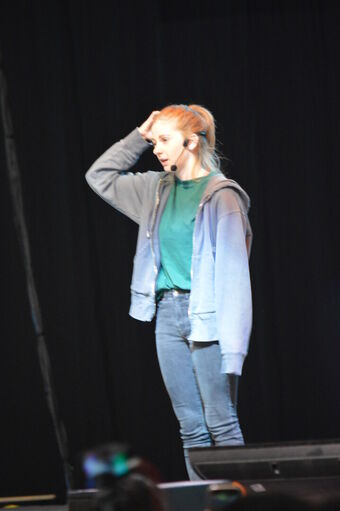 Simone Giertz Nude Leaks OnlyFans Photo 46