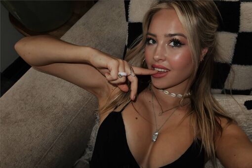 Sterre Meijer Nude Leaks OnlyFans Photo 52