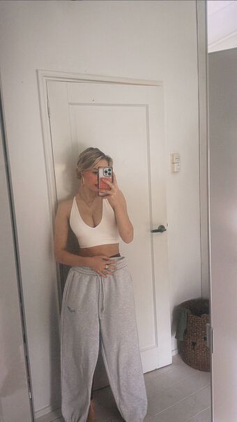 Sterre Meijer Nude Leaks OnlyFans Photo 51