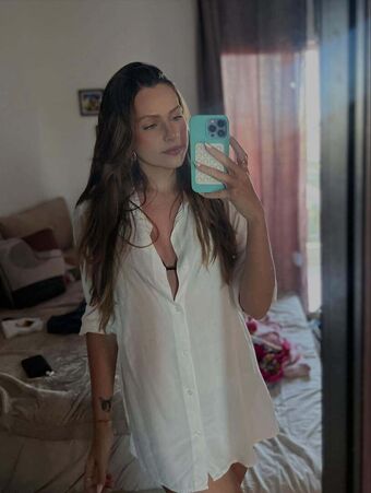 Thici Fontes Nude Leaks OnlyFans Photo 2