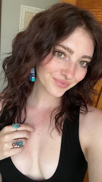 Willow Shields Nude Leaks OnlyFans Photo 191