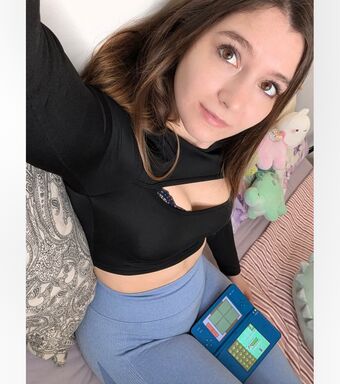 Yasemin Nude Leaks OnlyFans Photo 3