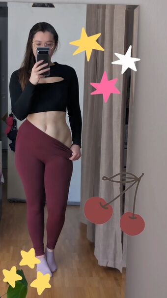 Yasemin Nude Leaks OnlyFans Photo 8