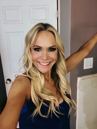 Barbara Alyn Woods Nude Leaks OnlyFans Photo 36